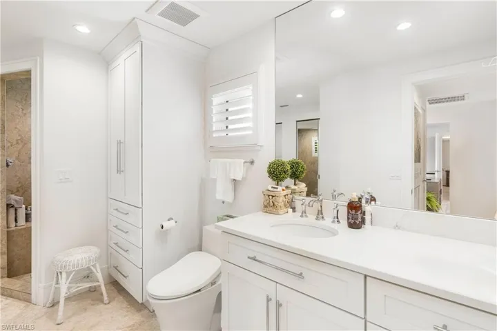 10173 Gulf Shore Dr, Naples, Florida 34108