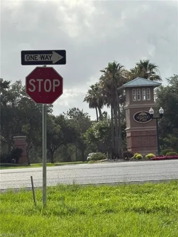 0 Xxx Broad, Brooksville, Florida 34601