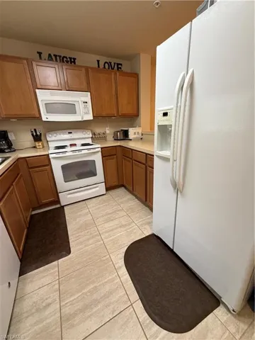 9073 Gervais Cir 1007, Naples, Florida 34120