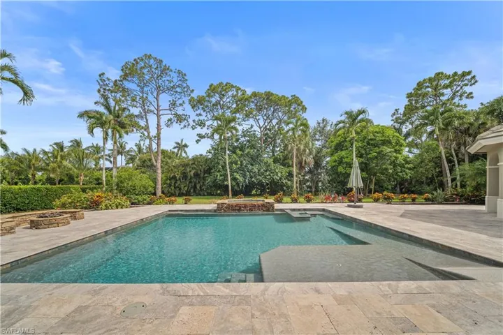 106 Eugenia Dr, Naples, Florida 34108