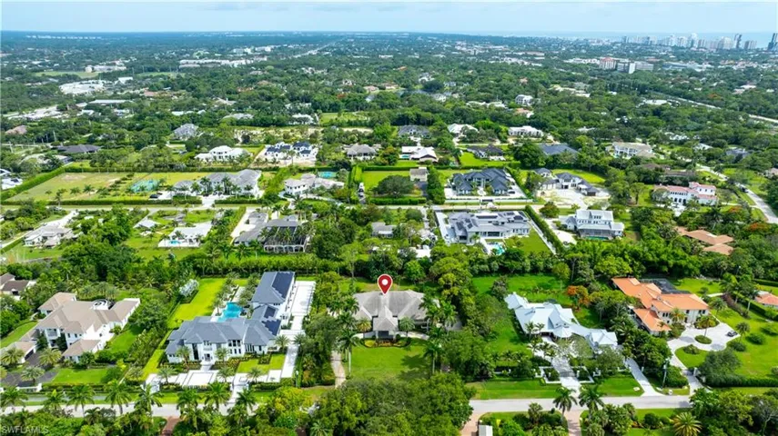 106 Eugenia Dr, Naples, Florida 34108