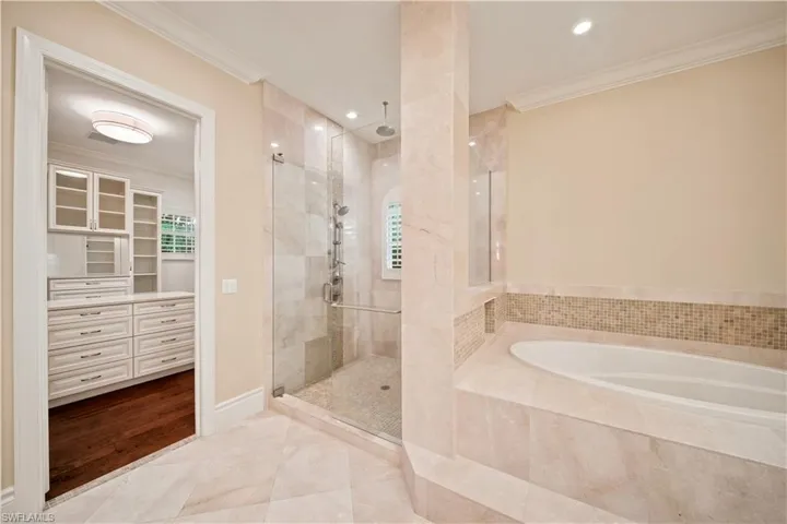 106 Eugenia Dr, Naples, Florida 34108