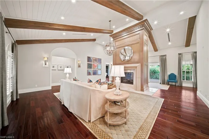106 Eugenia Dr, Naples, Florida 34108
