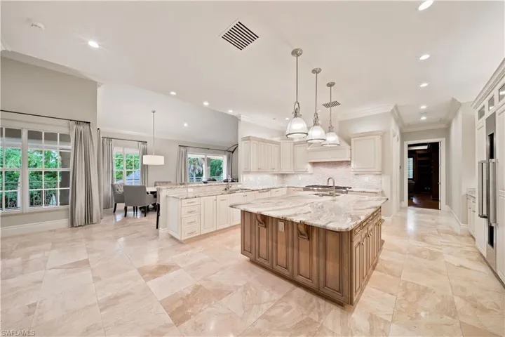 106 Eugenia Dr, Naples, Florida 34108