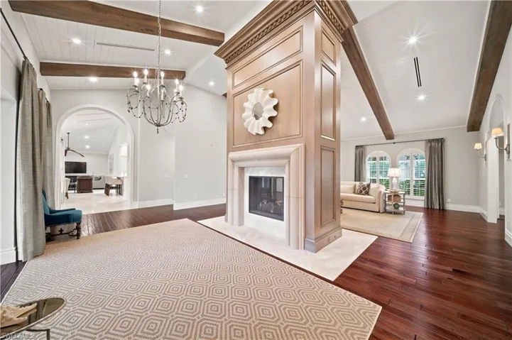 106 Eugenia Dr, Naples, Florida 34108