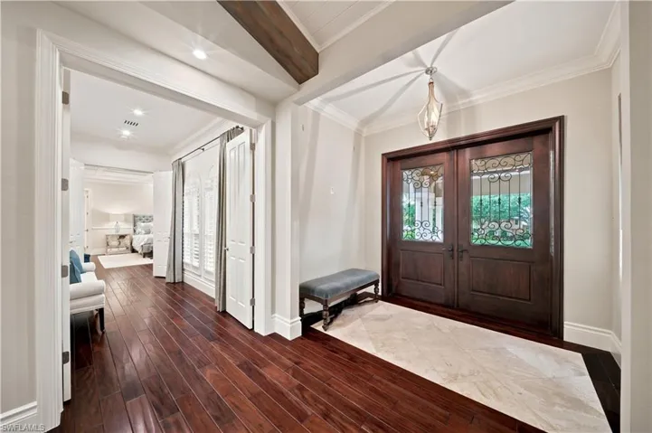 106 Eugenia Dr, Naples, Florida 34108