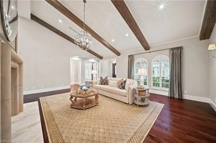 106 Eugenia Dr, Naples, Florida 34108