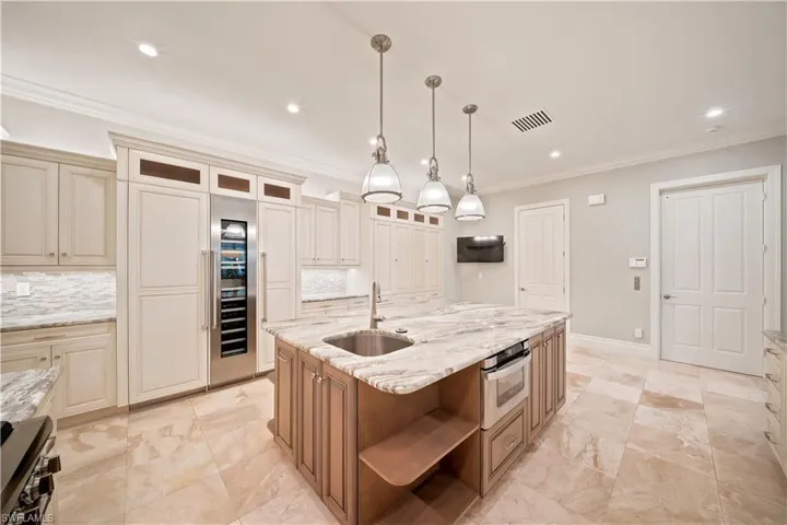 106 Eugenia Dr, Naples, Florida 34108