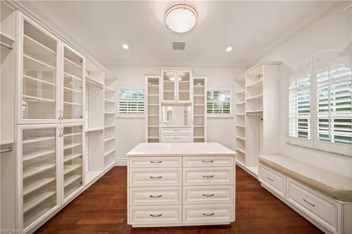 106 Eugenia Dr, Naples, Florida 34108