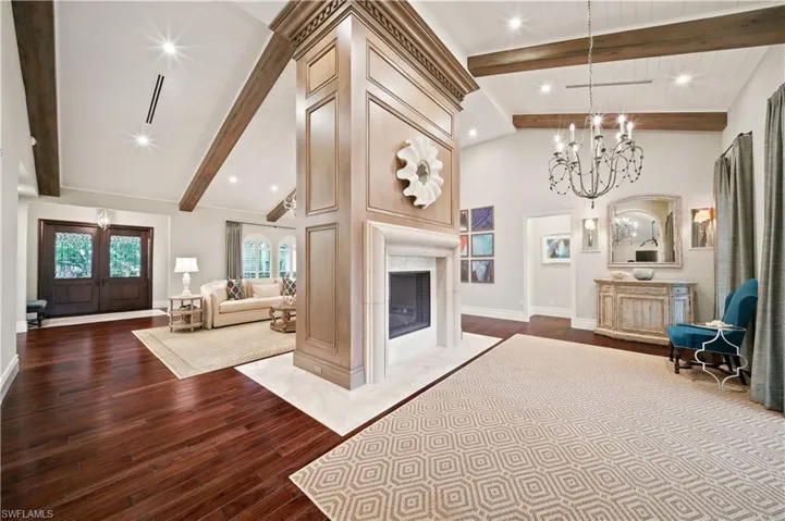 106 Eugenia Dr, Naples, Florida 34108