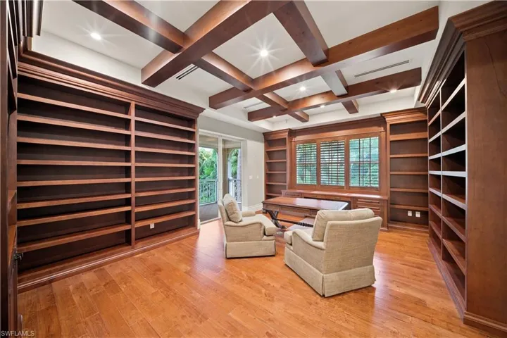 106 Eugenia Dr, Naples, Florida 34108