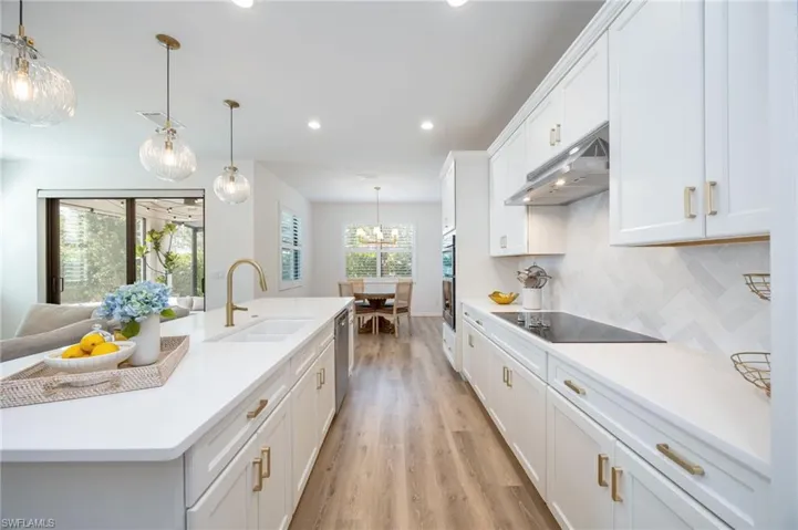 12964 Pembroke Dr, Naples, Florida 34105