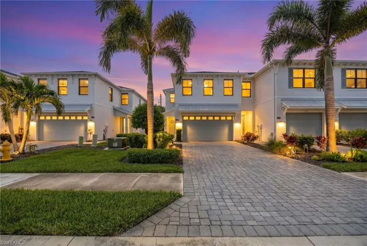 12964 Pembroke Dr, Naples, Florida 34105