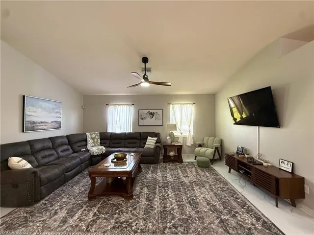 2639 Sw 5th St, Cape Coral, Florida 33991