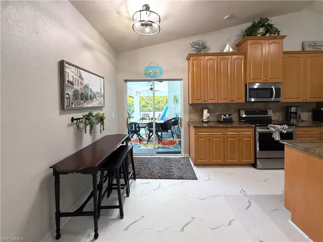 2639 Sw 5th St, Cape Coral, Florida 33991