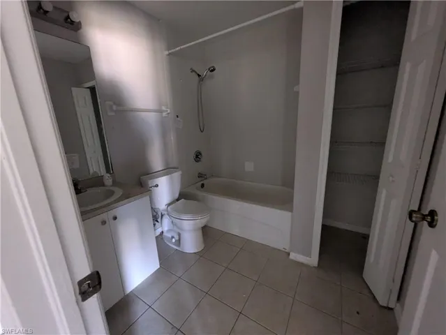 1725 Nw 11th Ct, Cape Coral, Florida 33993