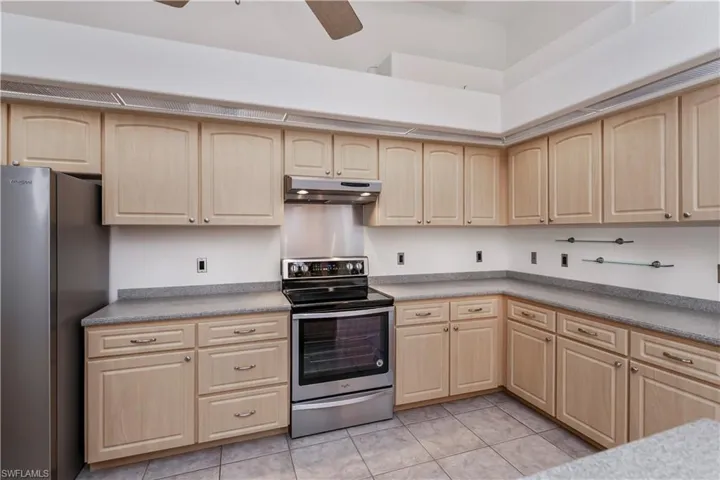 4426 SE 13th  PL, Cape Coral, FL 33904