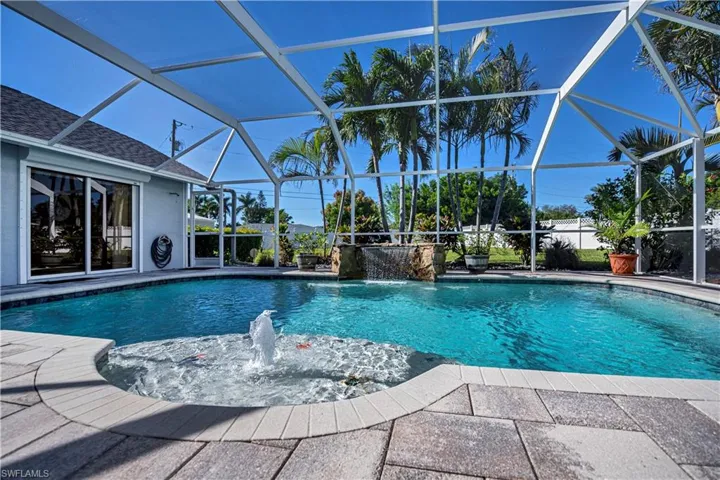 4426 SE 13th  PL, Cape Coral, FL 33904
