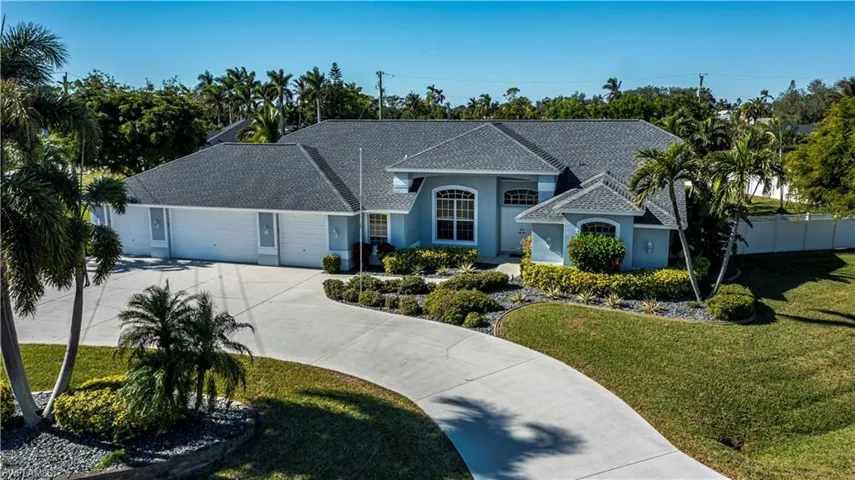 4426 SE 13th  PL, Cape Coral, FL 33904