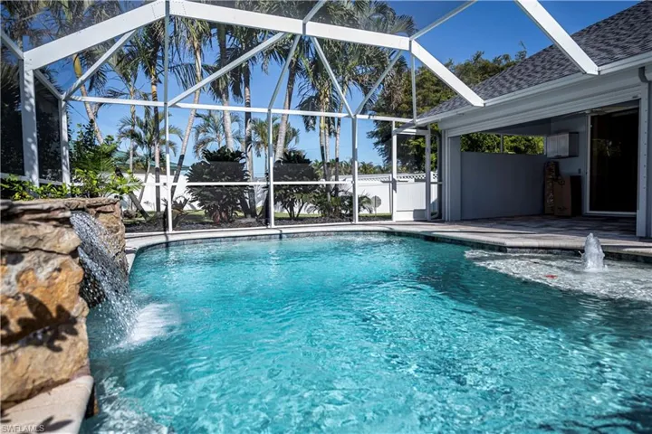 4426 SE 13th  PL, Cape Coral, FL 33904