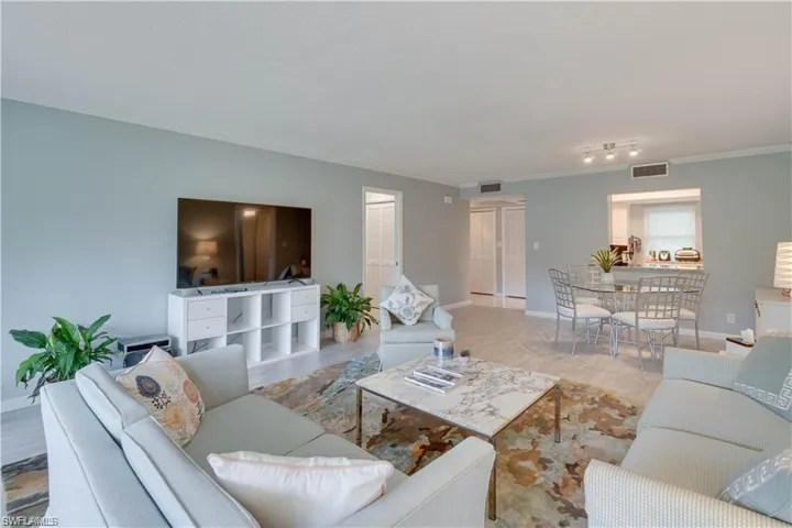 1960  Bald Eagle  DR, Naples, FL 34105