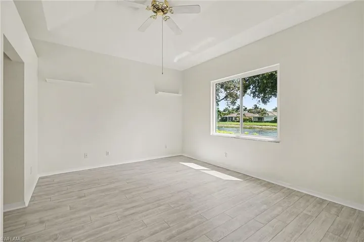 2549 Deerfield Lake Ct, Cape Coral, Florida 33909