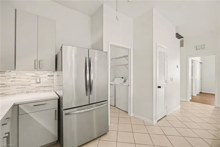 2549 Deerfield Lake Ct, Cape Coral, Florida 33909