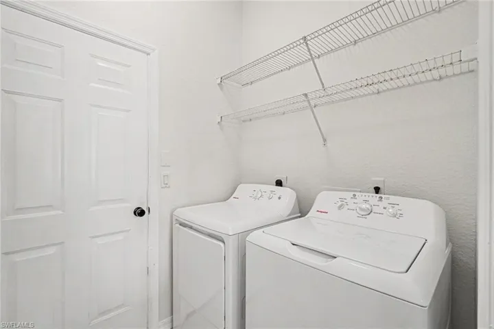 2549 Deerfield Lake Ct, Cape Coral, Florida 33909