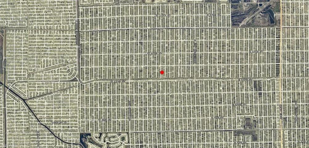 1210 Edison AVE, LEHIGH ACRES FL 33972