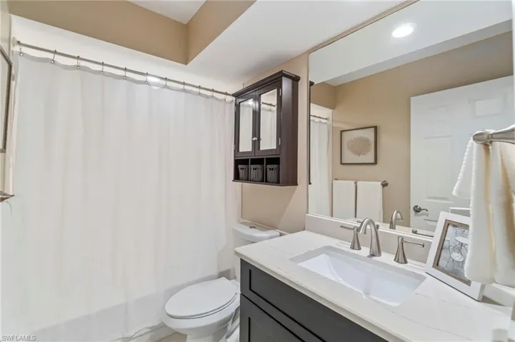 613  Serendipity  DR, Naples, FL 34108