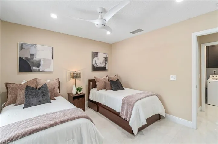 613  Serendipity  DR, Naples, FL 34108