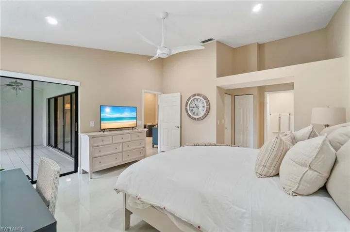 613  Serendipity  DR, Naples, FL 34108