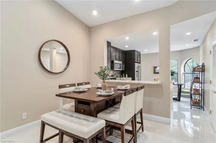 613  Serendipity  DR, Naples, FL 34108