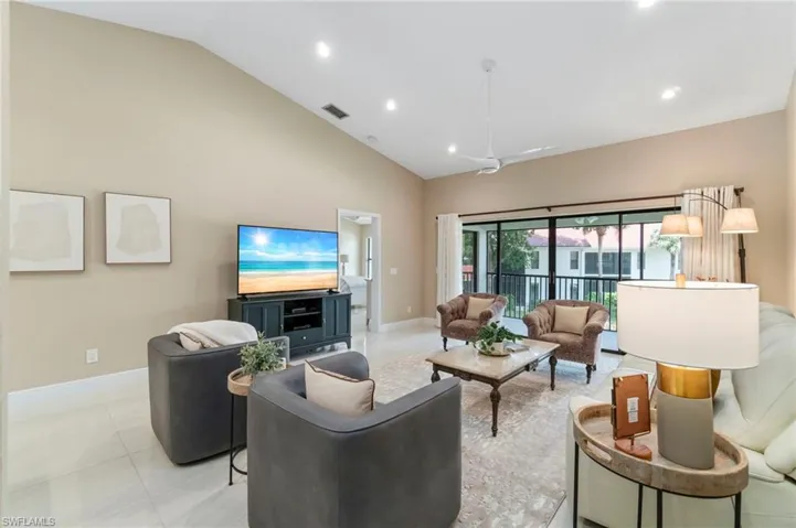 613  Serendipity  DR, Naples, FL 34108