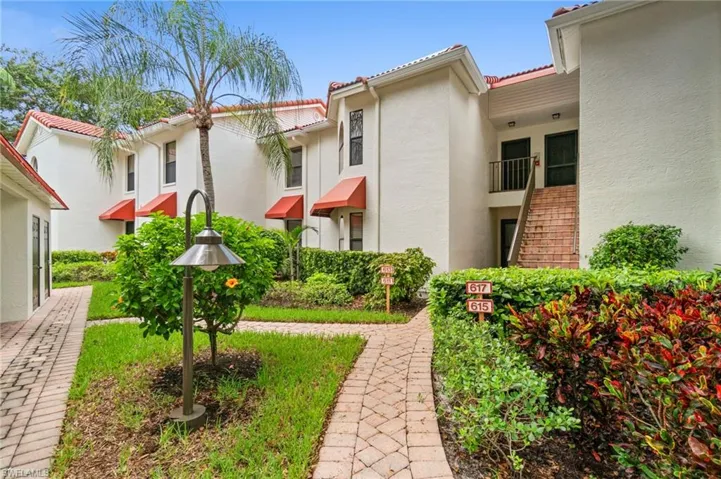 613  Serendipity  DR, Naples, FL 34108