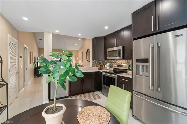 613  Serendipity  DR, Naples, FL 34108