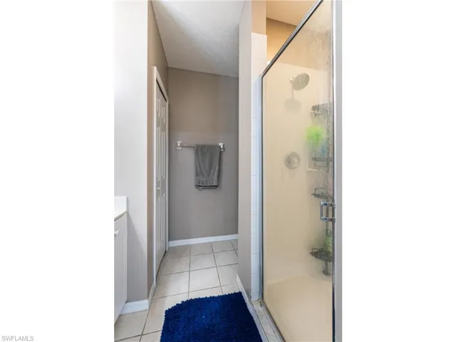 1234 Ravenswood ST E, LEHIGH ACRES FL 33974