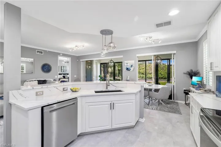 10020 Valiant Ct 102, Miromar Lakes, Florida 33913
