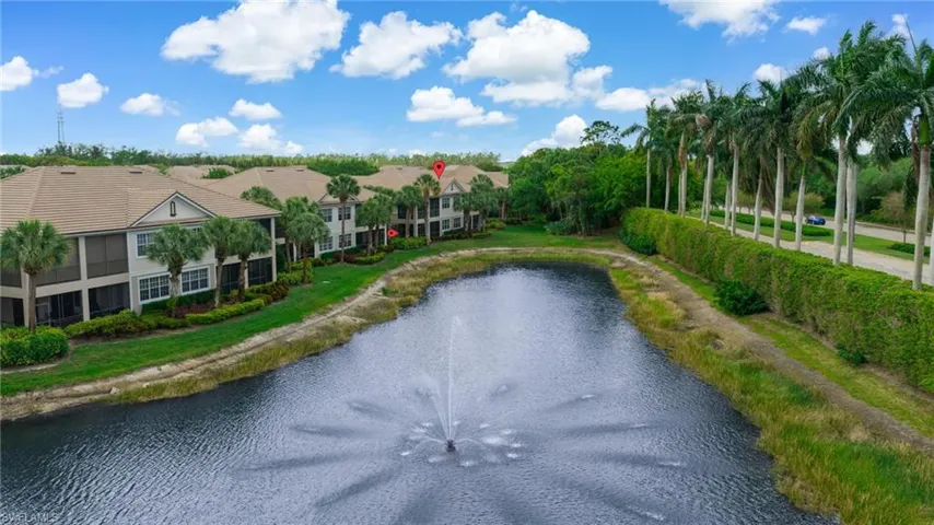 10020 Valiant Ct 102, Miromar Lakes, Florida 33913