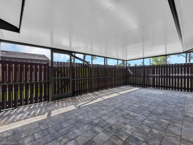 5620 Foxlake Dr, North Fort Myers, Florida 33917