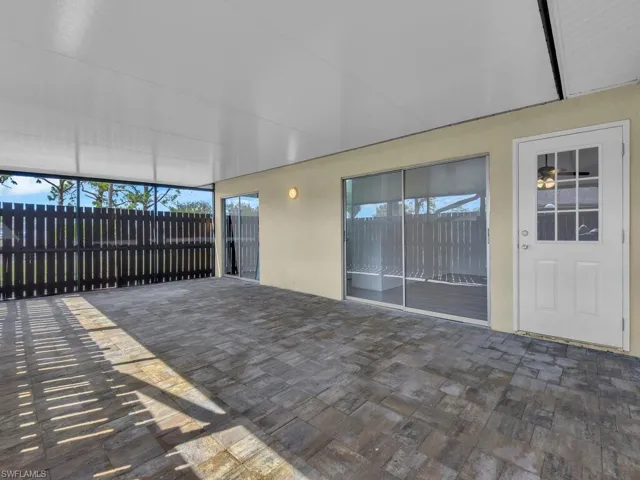 5620 Foxlake Dr, North Fort Myers, Florida 33917