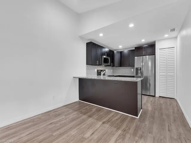 5620 Foxlake Dr, North Fort Myers, Florida 33917