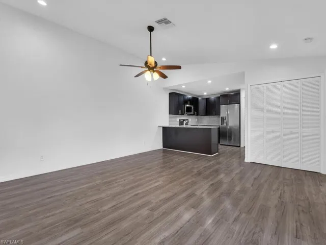 5620 Foxlake Dr, North Fort Myers, Florida 33917