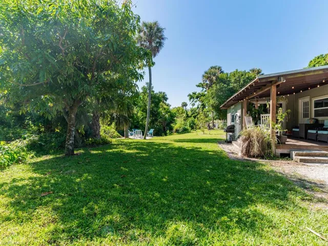 109  Ollie  ST, North Fort Myers, FL 33917