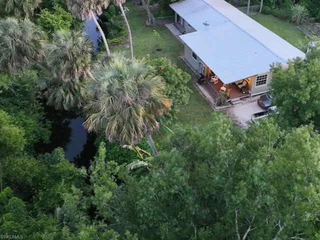 109  Ollie  ST, North Fort Myers, FL 33917