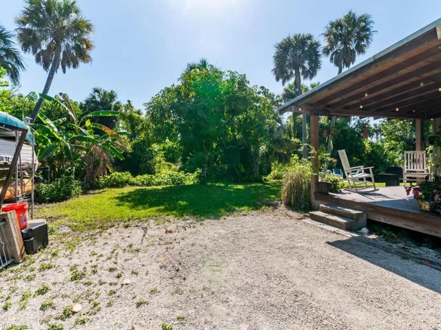 109  Ollie  ST, North Fort Myers, FL 33917