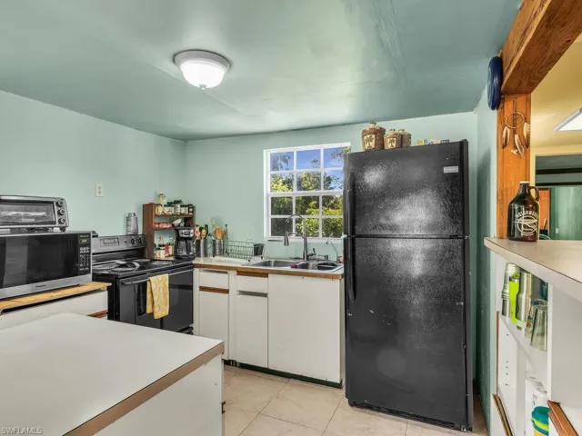 109  Ollie  ST, North Fort Myers, FL 33917