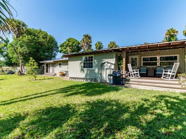 109  Ollie  ST, North Fort Myers, FL 33917