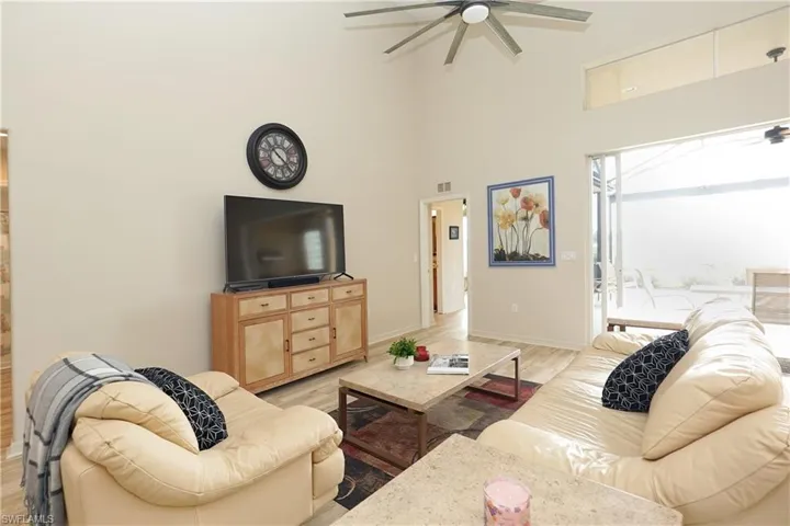 9227 Independence Way, Fort Myers, Florida 33913
