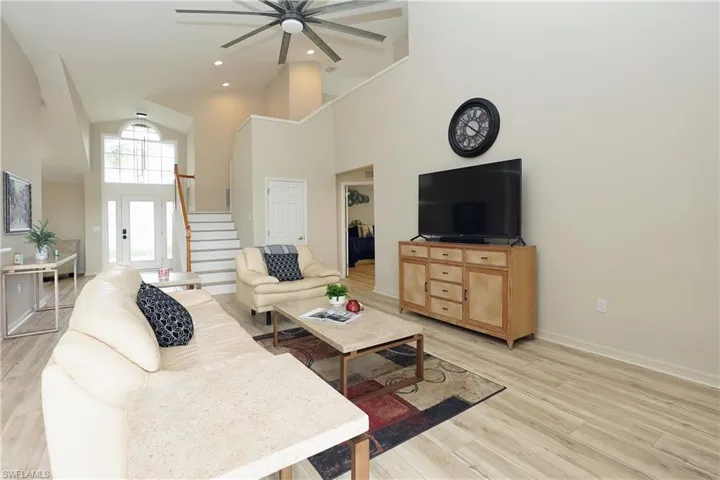 9227 Independence Way, Fort Myers, Florida 33913